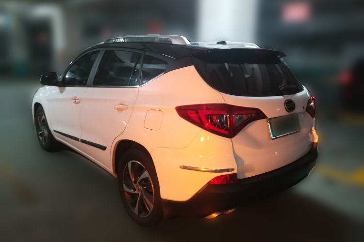 Used BYD Song 2016 2.0TID Automatic Prestige Edition Rear Left 45 Deg