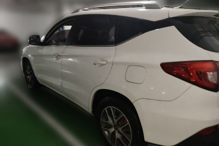 Used BYD Song 2016 GaiShi Edition 1.5TID Automatic Elite Model Rear Left 45 Deg