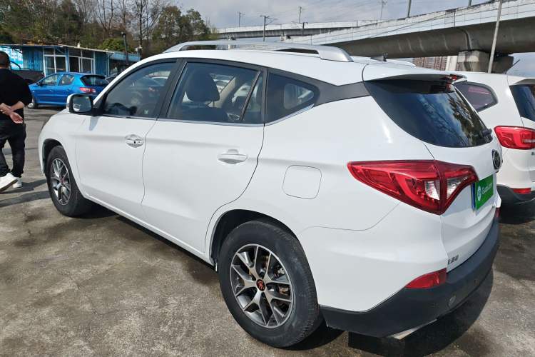 Used BYD Song 2016 GaiShi Edition 1.5TI Manual Elite Model Rear Left 45 Deg