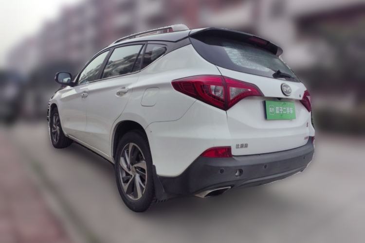 Used BYD Song 2016 2.0TID Automatic Prestige Edition Rear Left 45 Deg