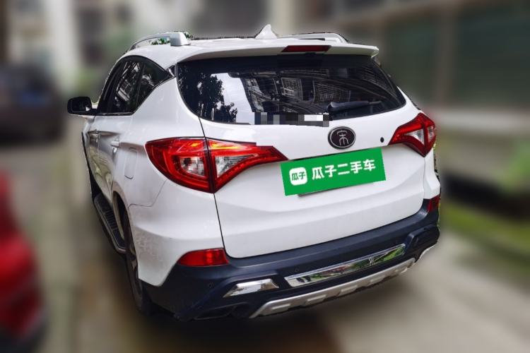 Used BYD Song 2016 GaiShi Edition 1.5TI Manual Elite Model Rear Left 45 Deg
