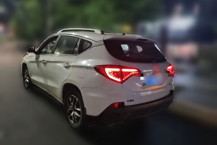 Used BYD Song 2016 GaiShi Edition 1.5TI Manual Elite Model Rear Left 45 Deg