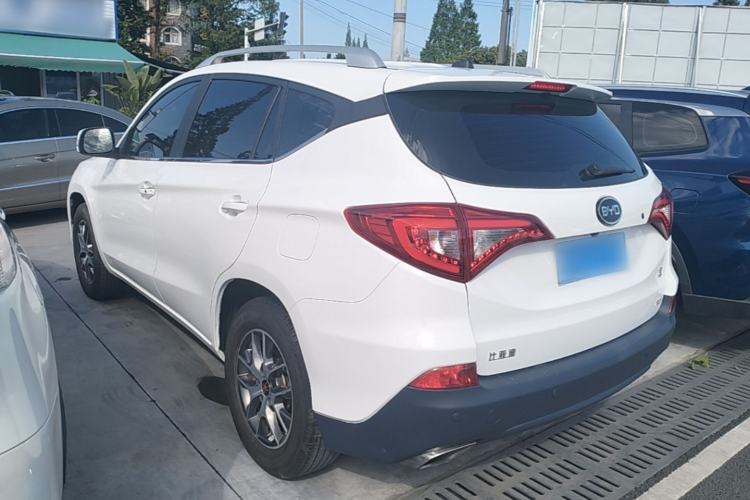 Used BYD Song 2016 GaiShi Edition 1.5TID Automatic Elite Model Rear Left 45 Deg