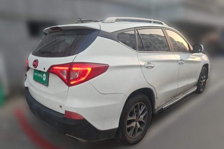 Used BYD Song 2016 GaiShi Edition 1.5TI Manual Elite Model Rear Right 45 Deg