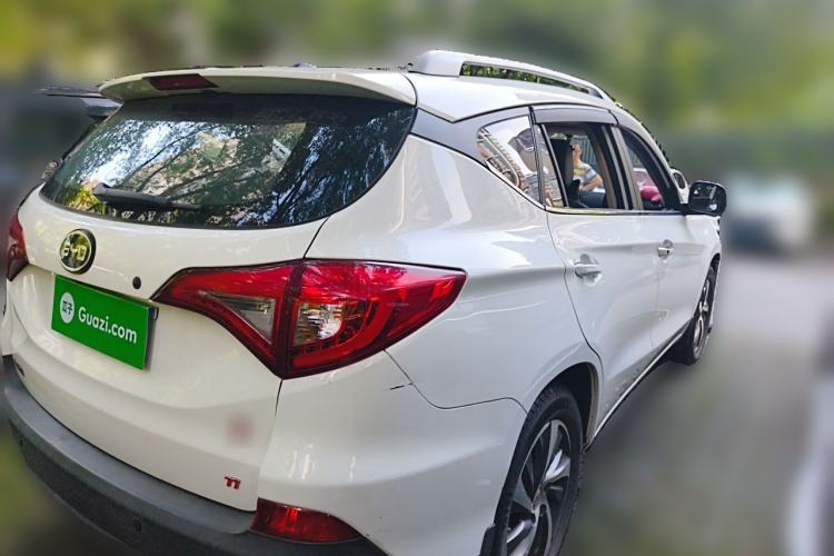 Used BYD Song 2016 1.5TI Manual Luxury Model Rear Right 45 Deg