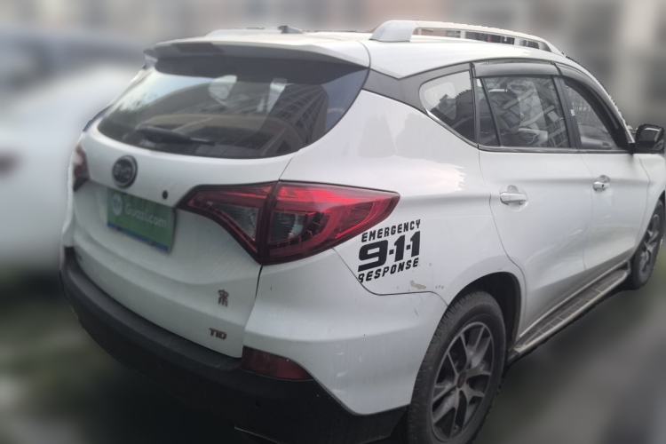 Used BYD Song 2016 GaiShi Edition 1.5TID Automatic Elite Model Rear Right 45 Deg