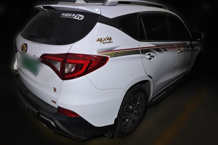 Used BYD Song 2016 GaiShi Edition 1.5TID Automatic Elite Model Rear Right 45 Deg