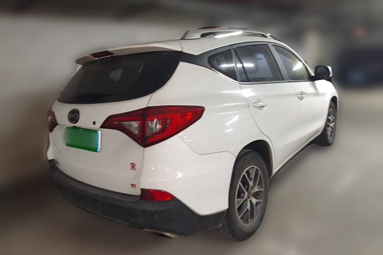 Used BYD Song 2016 1.5TI Manual Luxury Model Rear Right 45 Deg