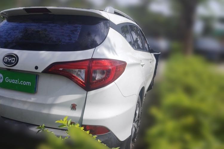 Used BYD Song 2016 GaiShi Edition 1.5TID Automatic Elite Model Rear Right 45 Deg