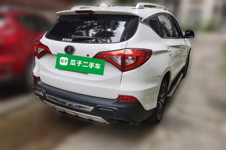 Used BYD Song 2016 GaiShi Edition 1.5TI Manual Elite Model Rear Right 45 Deg