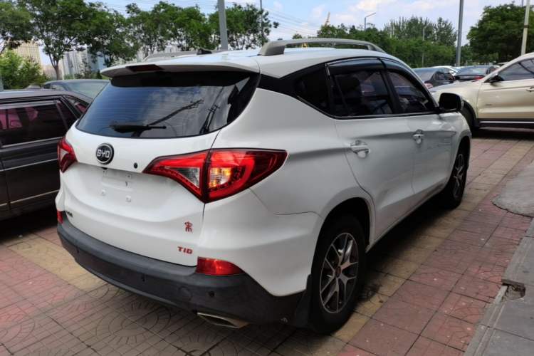 Used BYD Song 2016 GaiShi Edition 1.5TID Automatic Elite Model Rear Right 45 Deg