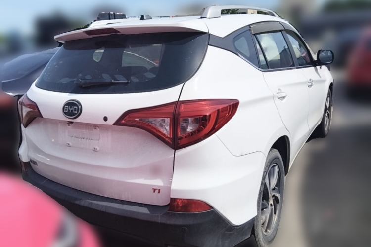 Used BYD Song 2016 Gaishi Edition 1.5TI Manual 4G Prestige Model Rear Right 45 Deg