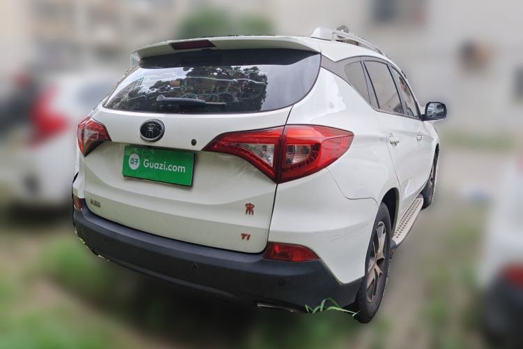 Used BYD Song 2016 GaiShi Edition 1.5TI Manual Elite Model Rear Right 45 Deg