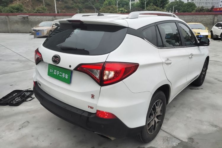 Used BYD Song 2016 GaiShi Edition 1.5TID Automatic Elite Model Rear Right 45 Deg