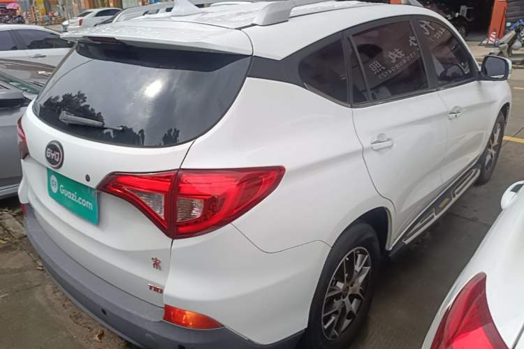 Used BYD Song 2016 GaiShi Edition 1.5TID Automatic Elite Model Rear Right 45 Deg