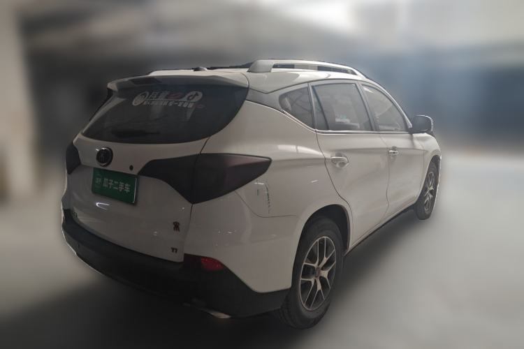 Used BYD Song 2016 GaiShi Edition 1.5TI Manual Elite Model Rear Right 45 Deg