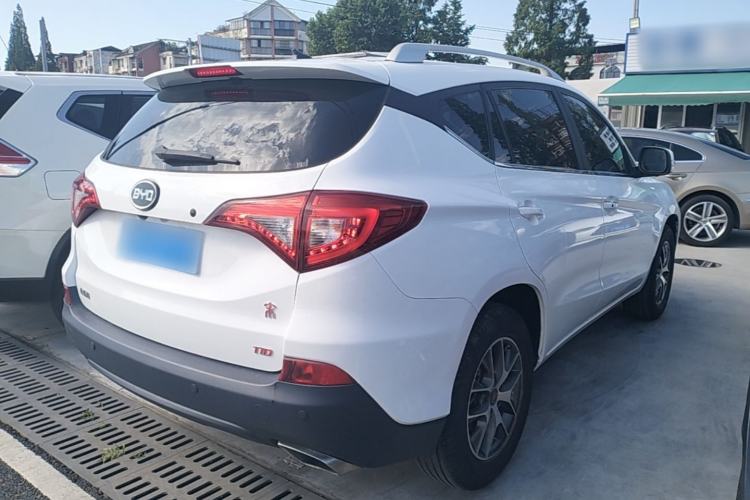 Used BYD Song 2016 GaiShi Edition 1.5TID Automatic Elite Model Rear Right 45 Deg