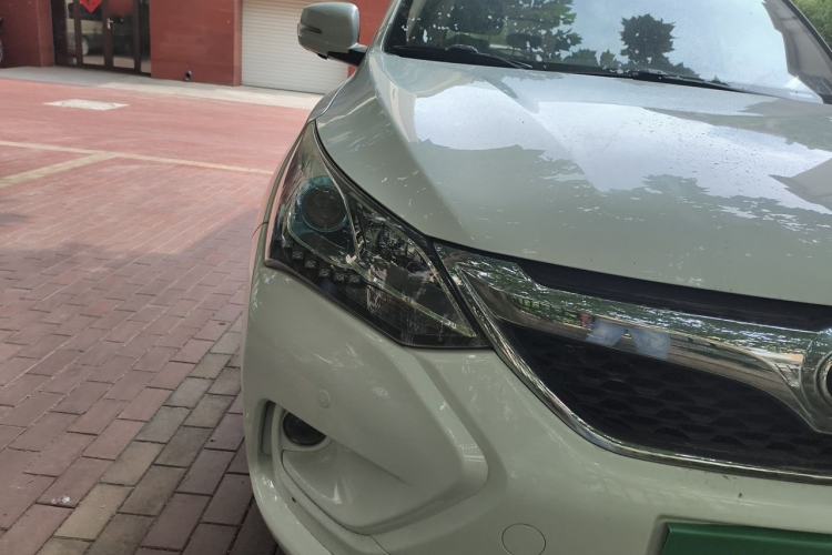 Used BYD Song 2016 GaiShi Edition 1.5TID Automatic Elite Model Right Front Headlight