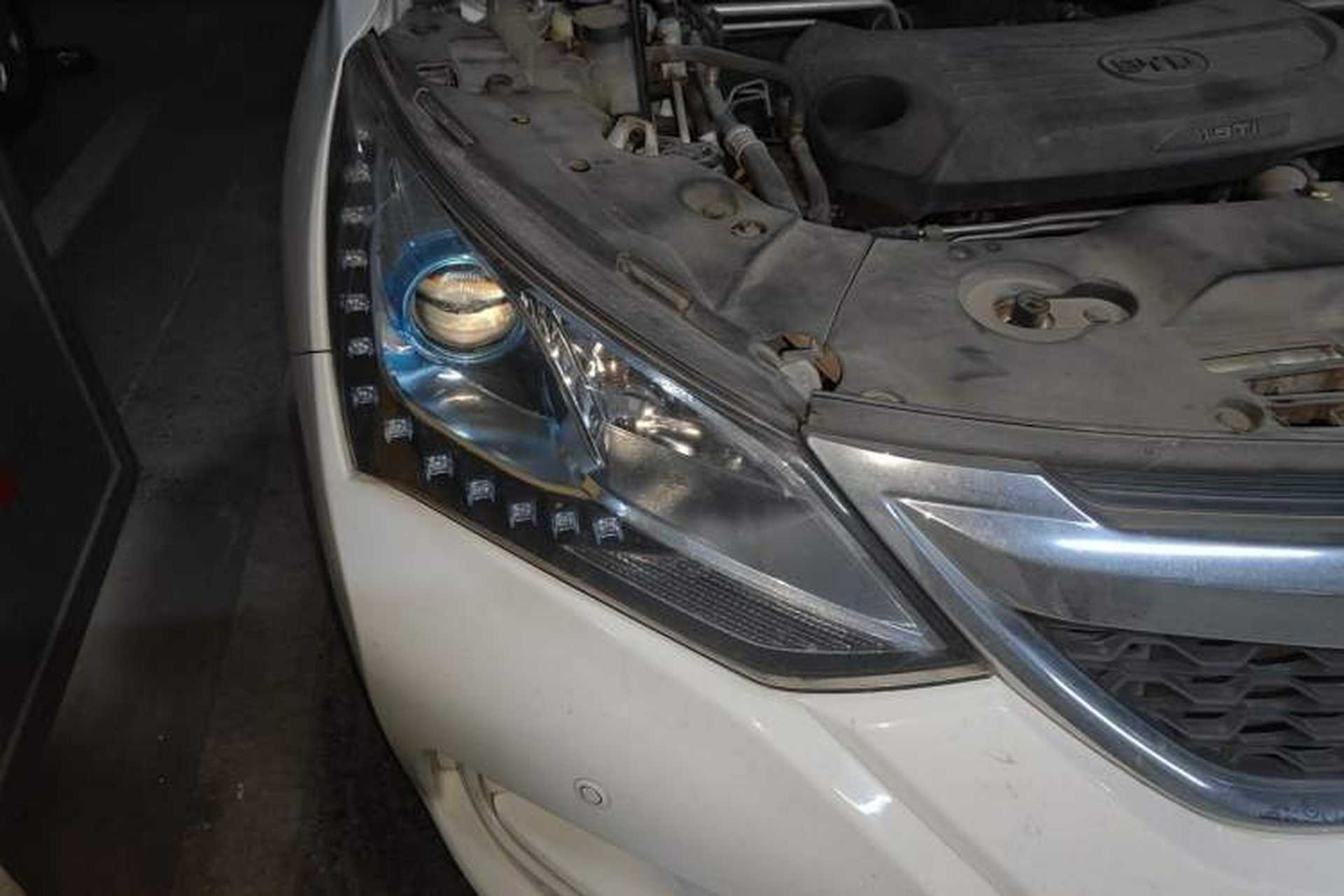 Used BYD Song 2016 GaiShi Edition 1.5TID Automatic Elite Model Right Front Headlight