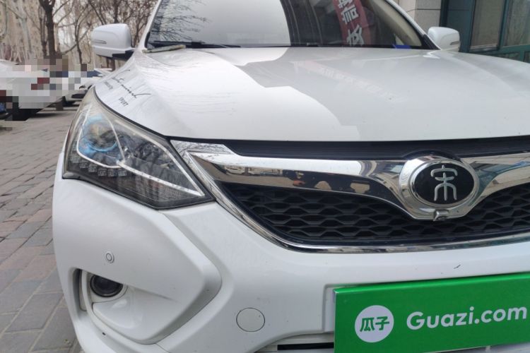 Used BYD Song 2016 Gaishi Edition 1.5TI Manual Haoya Model Right Front Headlight