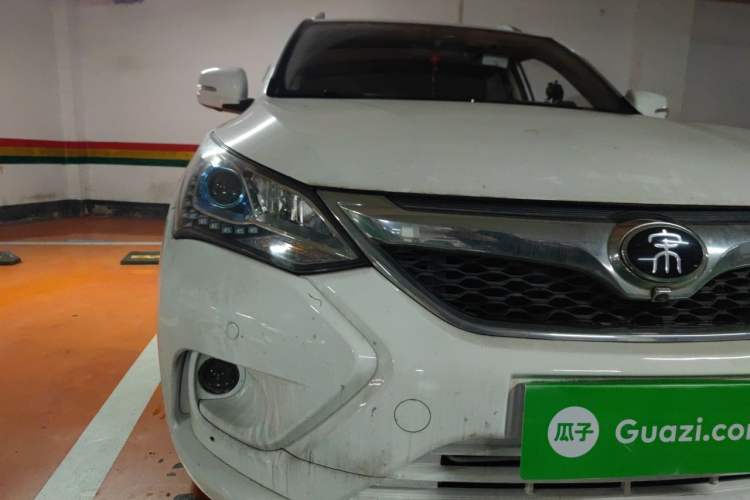 Used BYD Song 2016 GaiShi Edition 1.5TID Automatic Elite Model Right Front Headlight