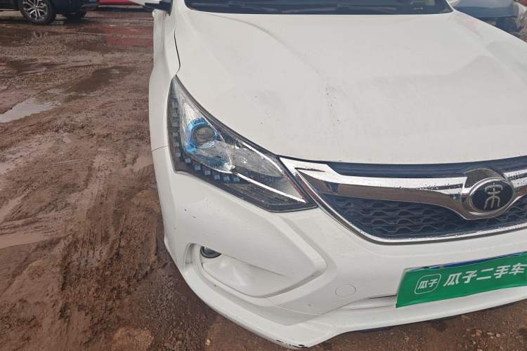 Used BYD Song 2016 Gaishi Edition 1.5TID Automatic Leading Model Right Front Headlight