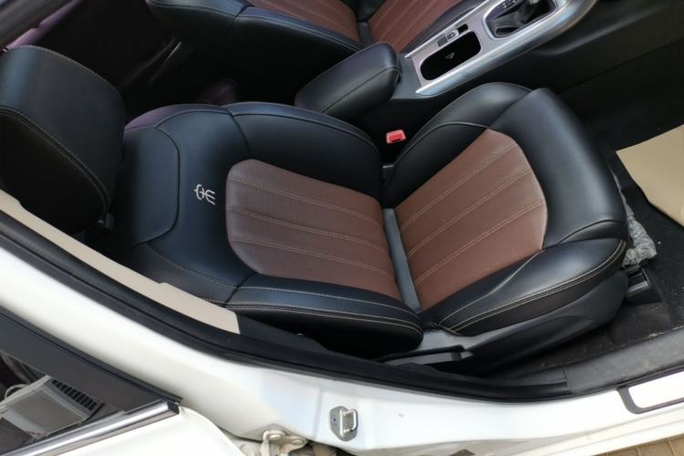 Used BYD Song 2016 GaiShi Edition 1.5TID Automatic Elite Model Right Front Seat