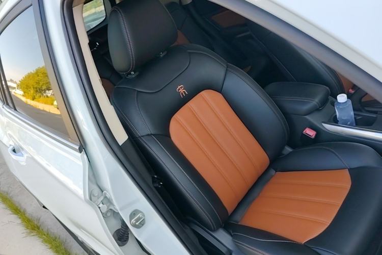 Used BYD Song 2016 GaiShi Edition 1.5TI Manual Elite Model Right Front Seat
