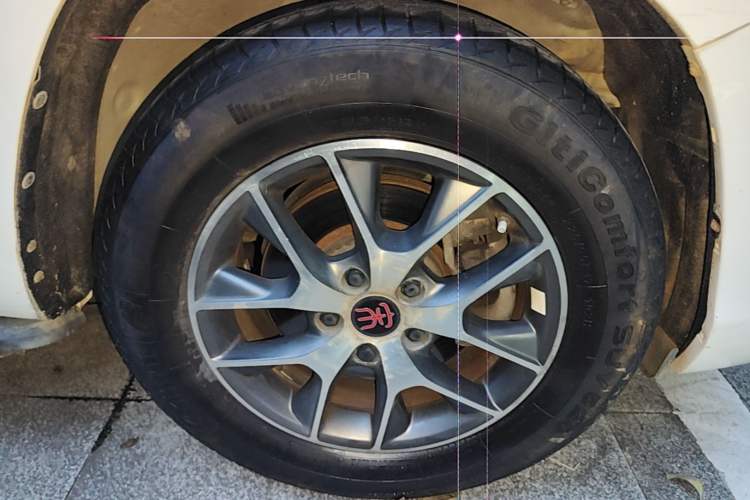 Used BYD Song 2016 GaiShi Edition 1.5TID Automatic Elite Model Right Front Wheel Hub