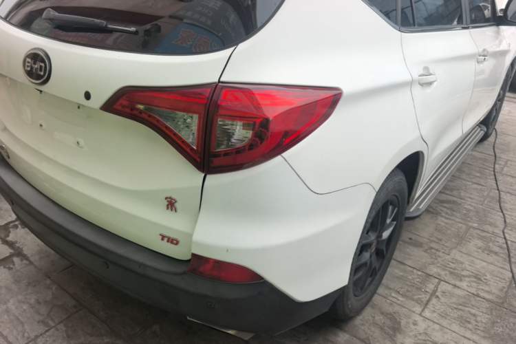 Used BYD Song 2016 GaiShi Edition 1.5TID Automatic Elite Model Right Rear Taillight