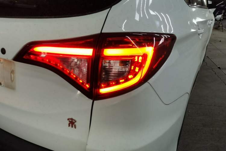 Used BYD Song 2016 GaiShi Edition 1.5TID Automatic Elite Model Right Rear Taillight