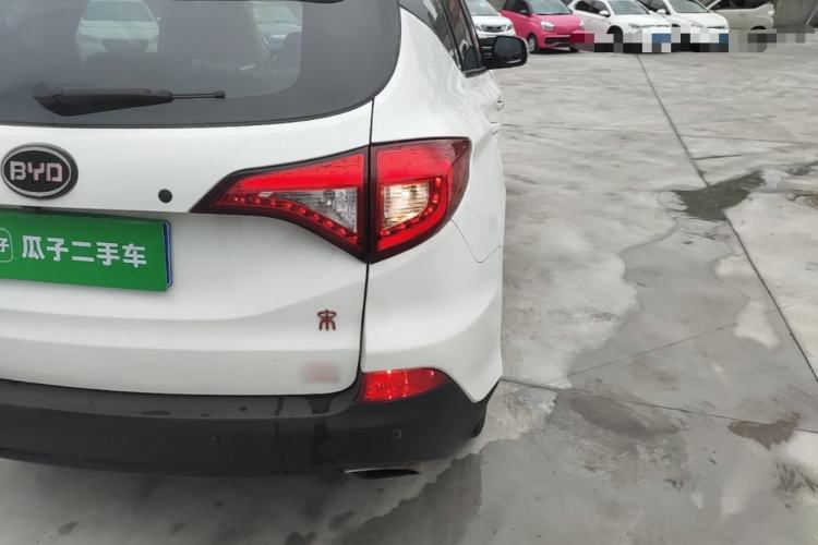 Used BYD Song 2016 GaiShi Edition 1.5TID Automatic Elite Model Right Rear Taillight