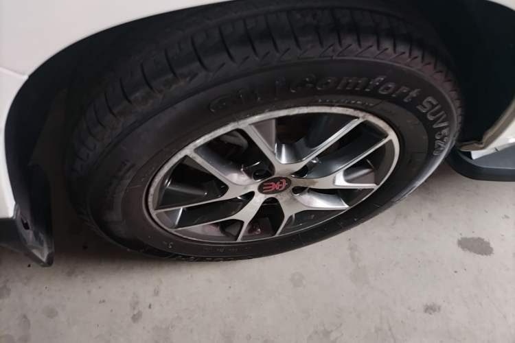 Used BYD Song 2016 Gaishi Edition 1.5TI Manual Leading Model Right Rear Wheel Hub