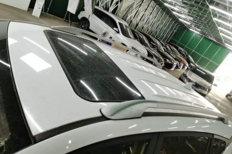 Used BYD Song 2016 GaiShi Edition 1.5TID Automatic Elite Model Roof