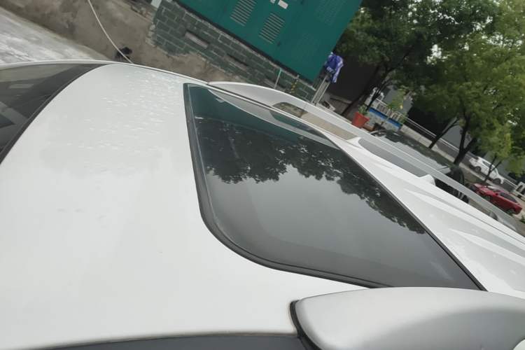 Used BYD Song 2016 GaiShi Edition 1.5TID Automatic Elite Model Roof