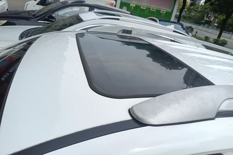 Used BYD Song 2016 GaiShi Edition 1.5TID Automatic Elite Model Roof