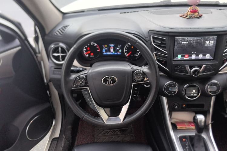 Used BYD Song 2016 GaiShi Edition 1.5TID Automatic Elite Model Steering Wheel
