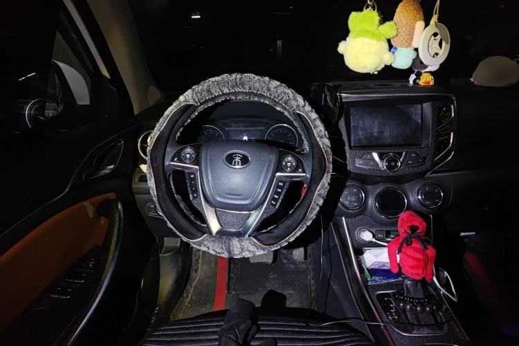 Used BYD Song 2016 GaiShi Edition 1.5TID Automatic Elite Model Steering Wheel
