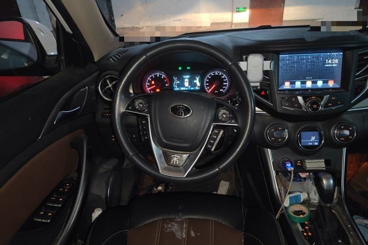 Used BYD Song 2016 GaiShi Edition 1.5TID Automatic Elite Model Steering Wheel