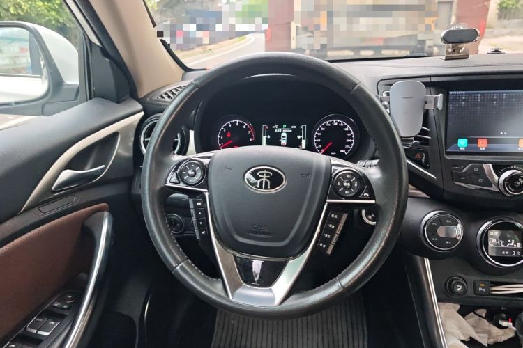 Used BYD Song 2016 GaiShi Edition 1.5TID Automatic Elite Model Steering Wheel
