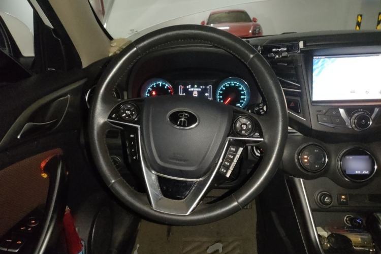 Used BYD Song 2016 GaiShi Edition 1.5TID Automatic Elite Model Steering Wheel