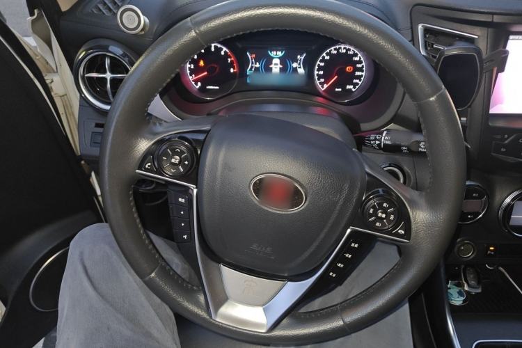 Used BYD Song 2016 1.5TI Manual Luxury Model Steering Wheel