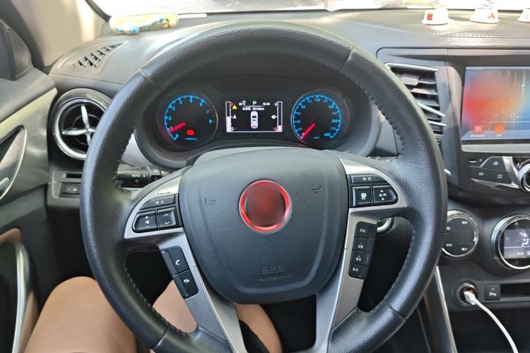 Used BYD Song 2016 Gaishi Edition 1.5TID Automatic Leading Model Steering Wheel