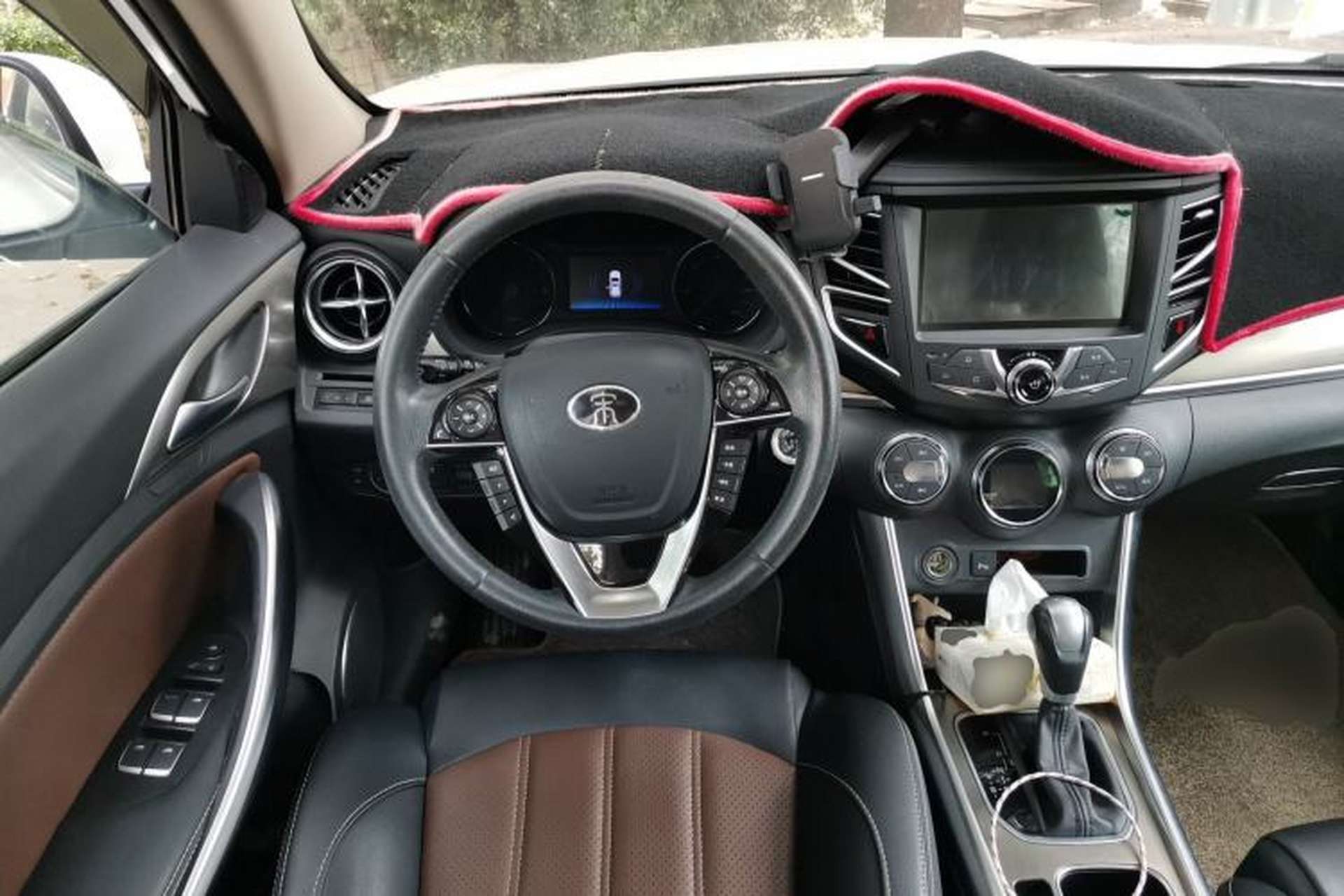 Used BYD Song 2016 GaiShi Edition 1.5TID Automatic Elite Model Steering Wheel