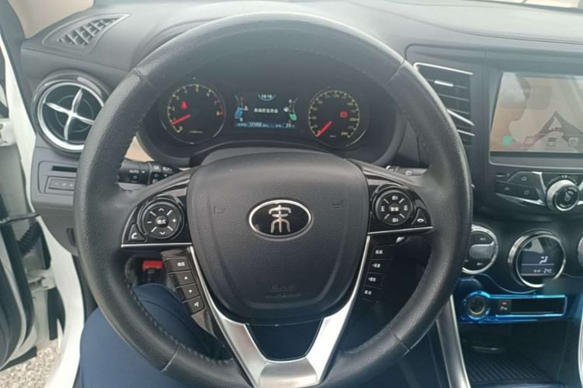 Used BYD Song 2016 GaiShi Edition 1.5TI Manual Elite Model Steering Wheel