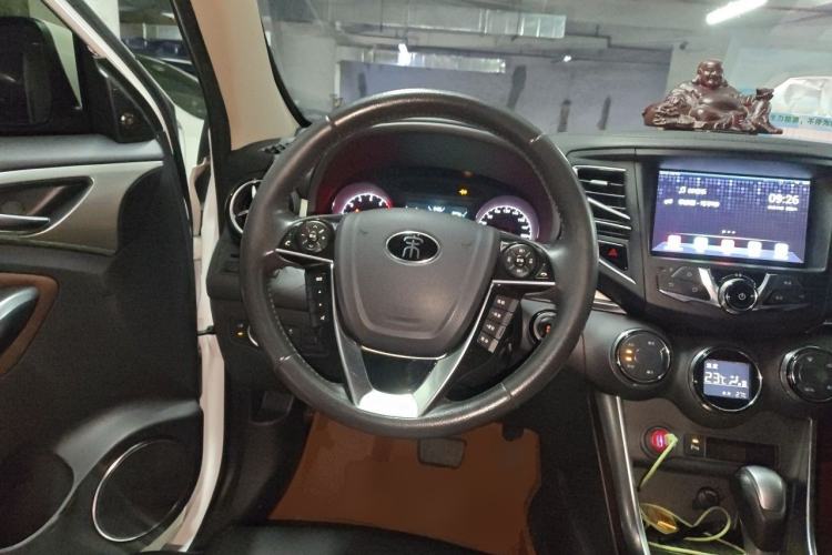 Used BYD Song 2016 GaiShi Edition 1.5TID Automatic Elite Model Steering Wheel