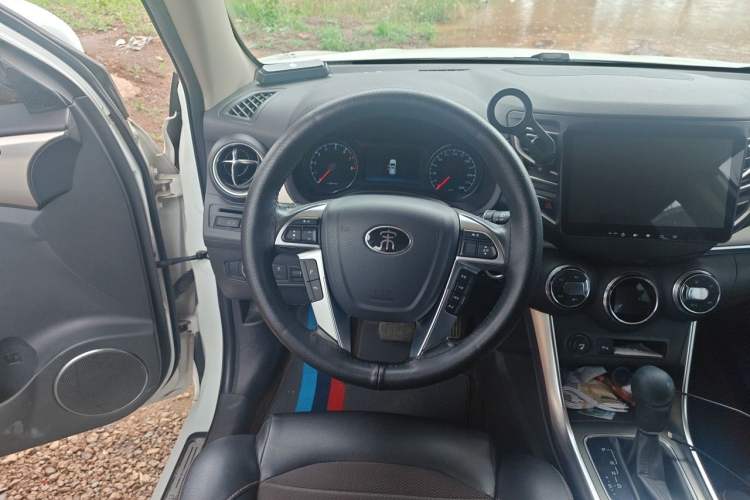 Used BYD Song 2016 Gaishi Edition 1.5TID Automatic Leading Model Steering Wheel