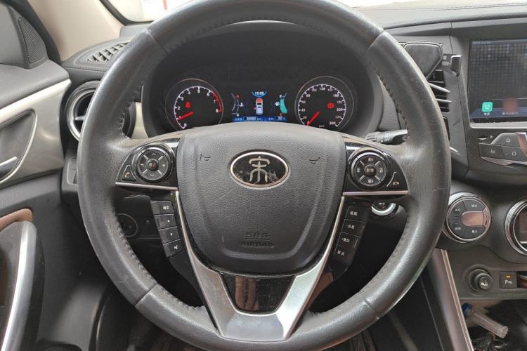 Used BYD Song 2016 GaiShi Edition 1.5TI Manual Elite Model Steering Wheel