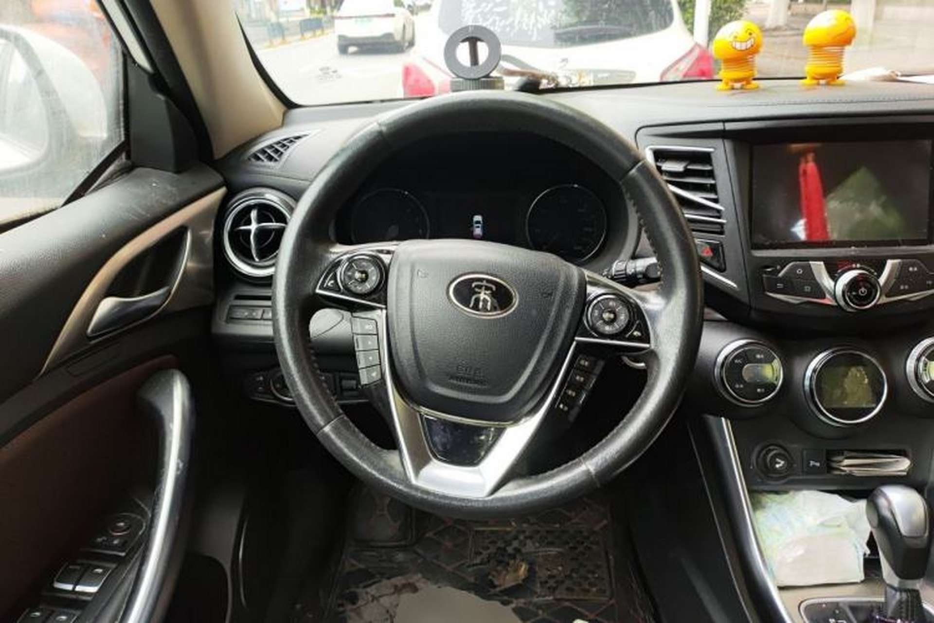 Used BYD Song 2016 GaiShi Edition 1.5TID Automatic Elite Model Steering Wheel