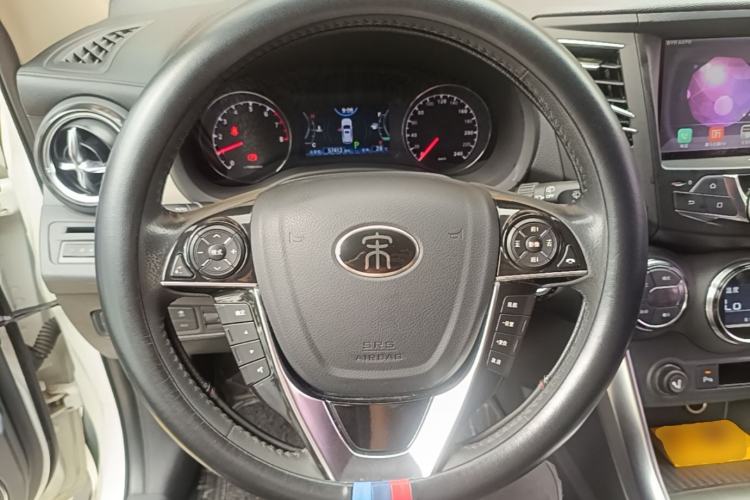 Used BYD Song 2016 GaiShi Edition 1.5TID Automatic Elite Model Steering Wheel
